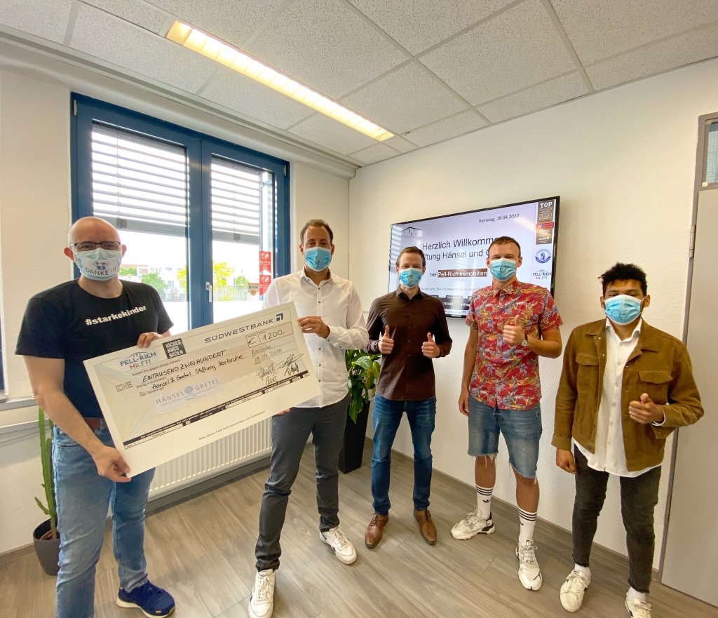 Spendenübergabe an die Stiftung Hänsel+Gretel im Pell-Rich-Büro, April 2020