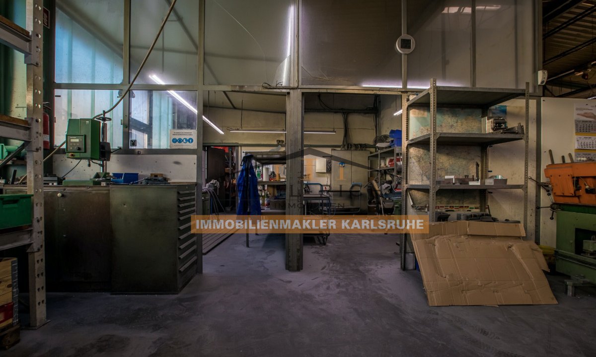 Werkstattgebäude mit Büroflächen in Stutensee-Blankenloch - Pell Rich