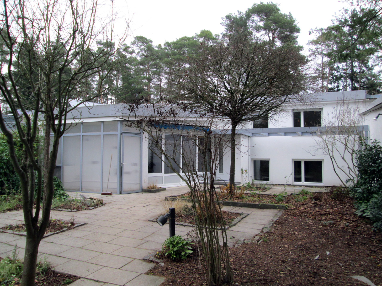 NATURSCHÖNHEIT: Gepflegter 5,5 Zimmer Bungalow in der Karlsruher Waldstadt zur Miete
