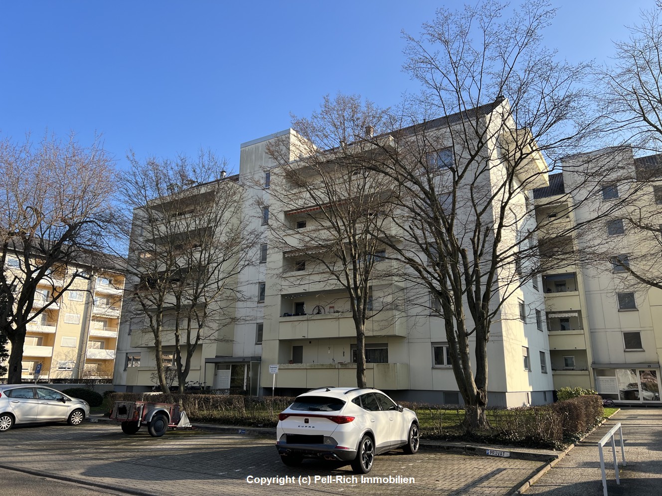 Wohnen in Büchig – Jetzt 2 Zi. Mietwohnung mit Balkon sichern!