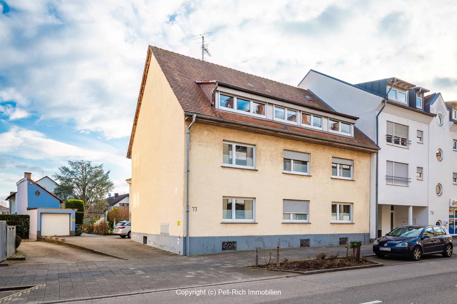 VOLLES PAKET: Gepflegtes und teilvermietetes 5-Familienhaus mit Garage in Karlsruhe-Grünwinkel