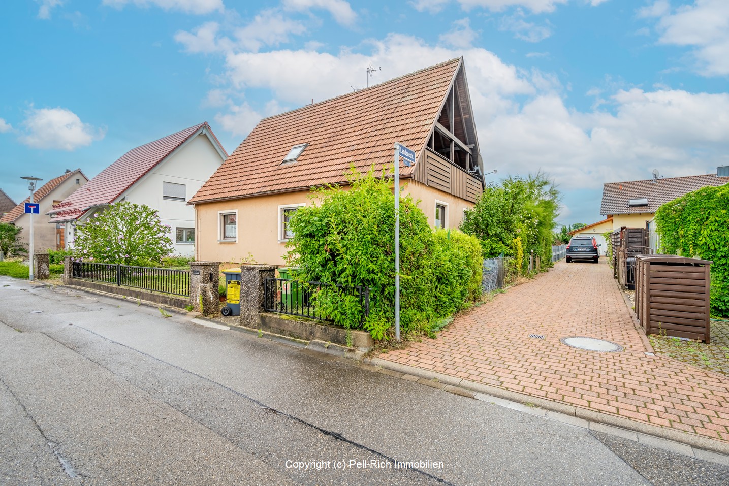 VOGELFREI: Einfamilienhaus mit riesigem Grundstück in Rastatt, weitere Bebauung möglich