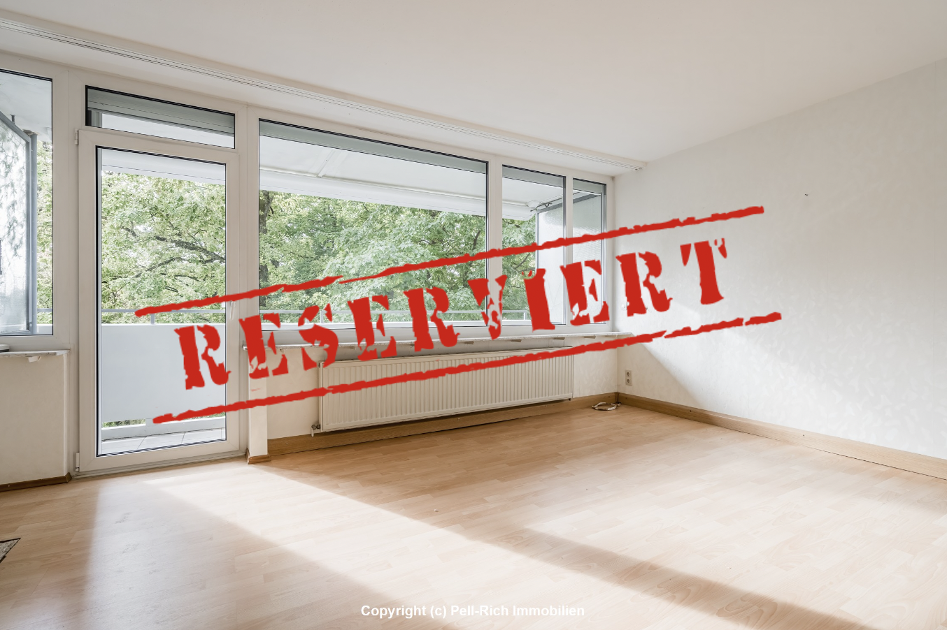 -derzeit reserviert- RÜCKZUGSORT: Freie 3-Zimmer Eigentumswohnung mit zwei Garagen und Außenstellplatz