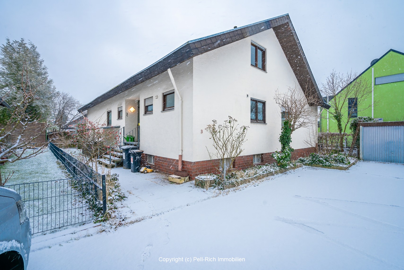 FAMILIENPARADIES: Großzügiges Einfamilienhaus inkl. Einliegerwohnung in ruhiger Lage von Blankenloch