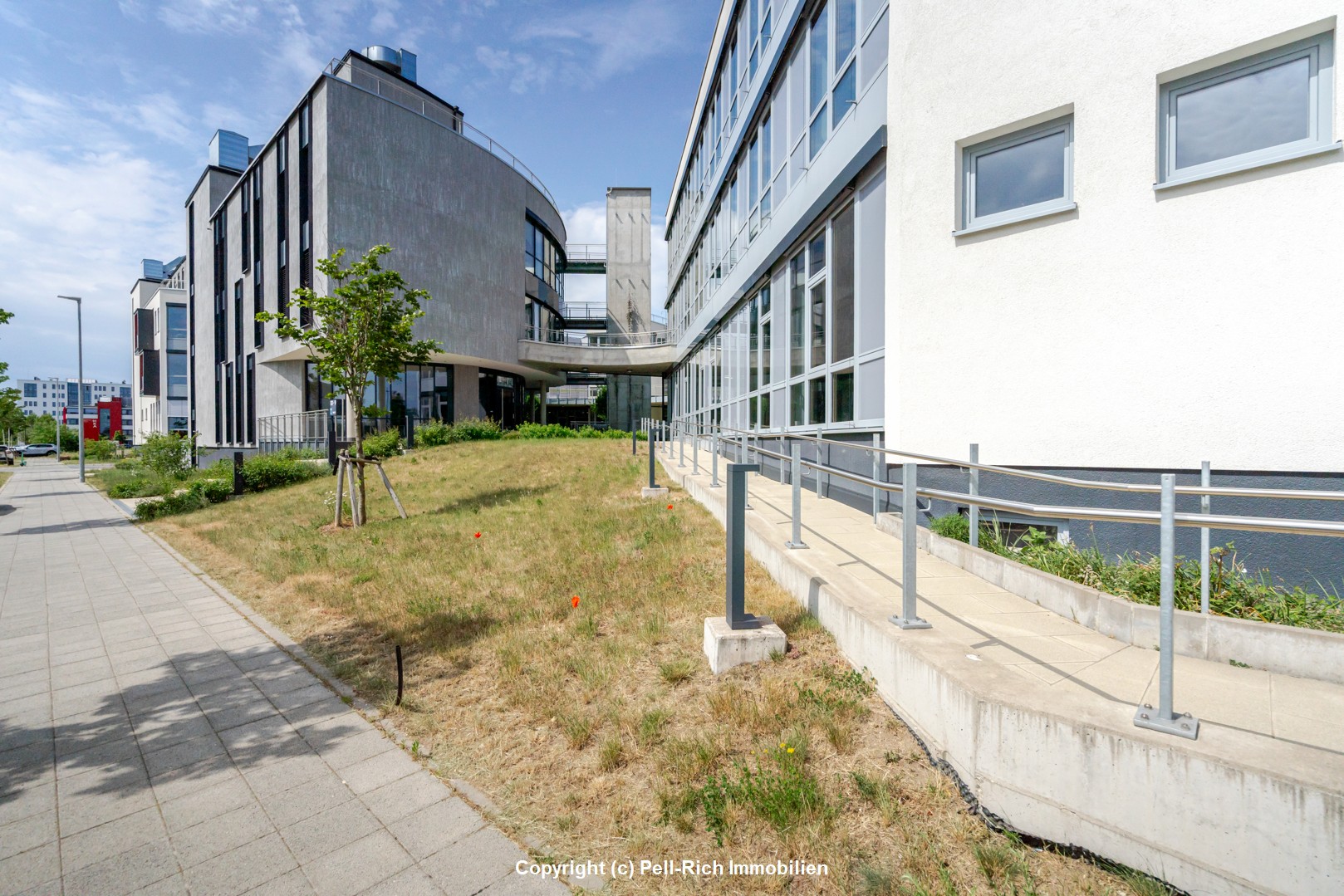 EXZELLENT: Freie, moderne und barrierefreie Bürofläche in Karlsruhe-Rintheim