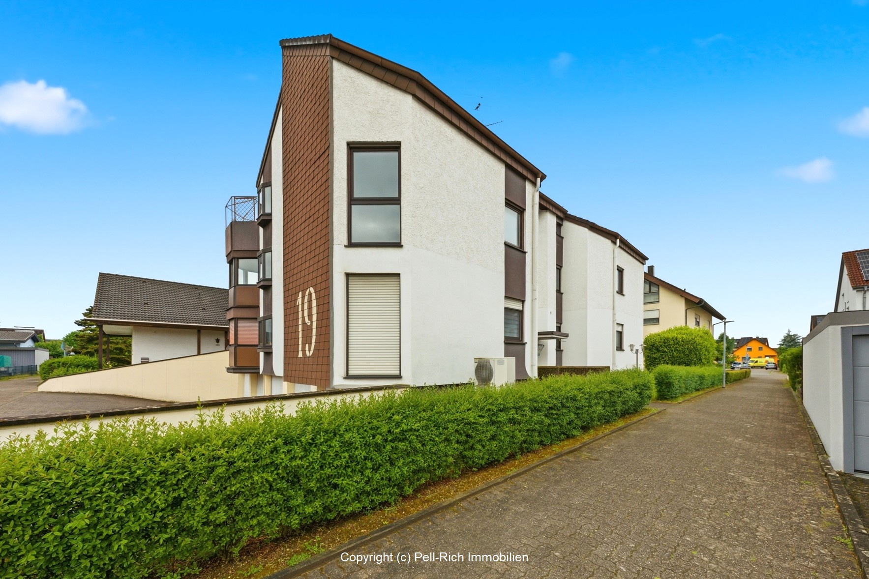 FABELHAFT: Bezugsfreie Eigentumswohnung mit Balkon und TG-Stellplatz in Stutensee-Blankenloch