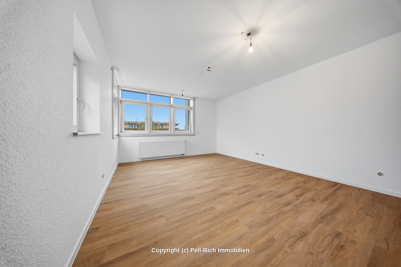 Helle 2-Zimmer-Wohnung mit Aufzug & neuer Einbauküche in der Oststadt zur Miete - Photo 2